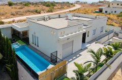 אחוזת הסהר 1