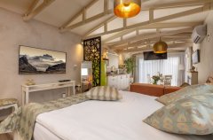 החולה האוס 73