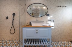 החולה האוס 75