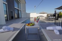 קומו סוויטות בוטיק 14