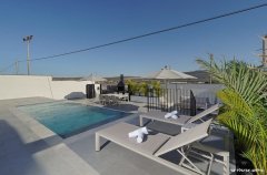 קומו סוויטות בוטיק 32