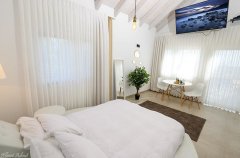 וילה החרוב 6