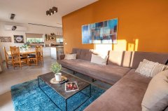 וילה החרוב 3