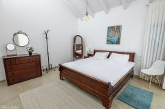 וילה החרוב 28