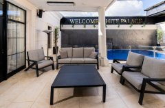 וויט פאלאס 19