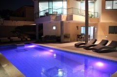 וילה אבוקדו 1