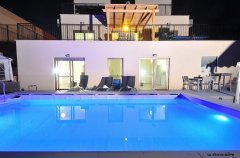 וילה טרסה 16