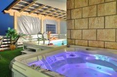 וילת המגדלור 1