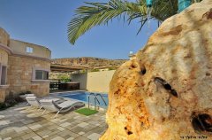 וילה מול הקשת 41