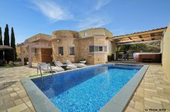 וילה מול הקשת 33