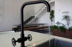 וילה AQUA בוטיק 35