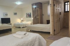 וילה מגדל 70