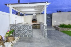 אחוזה על המים 9