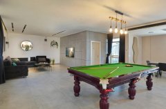 אחוזה על המים 27