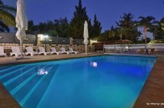 מתחם מובחר בכפר 68