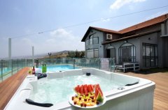 יסמין בכנרת 1