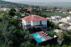 בין הר לכנרת 1