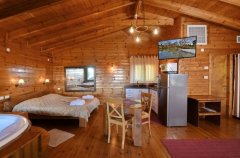 אצלנו בחצר 3