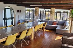 אצלנו בחצר 21