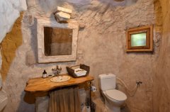 אצלנו בחצר 27