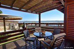 אצלנו בחצר 24