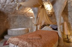 אצלנו בחצר 40