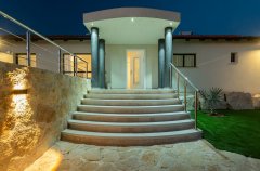 וילה שקיעות אדומות 19