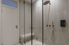 אואזיס פאלאס 45