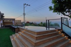 אואזיס פאלאס 27