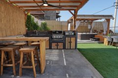 אואזיס פאלאס 76