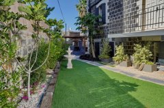 אואזיס פאלאס 79