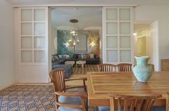 אואזיס פאלאס 83