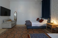 אואזיס פאלאס 86