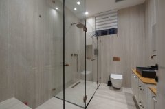 אואזיס פאלאס 87