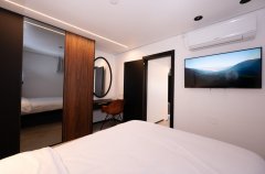 פסגת השמונה 67