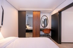 פסגת השמונה 68