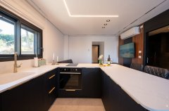 פסגת השמונה 4