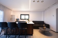 פסגת השמונה 5