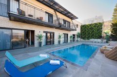 פסגת השמונה 55