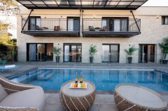 פסגת השמונה 50