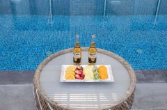 פסגת השמונה 53