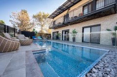 פסגת השמונה 2