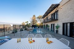 פסגת השמונה 51