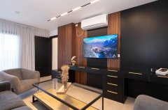 פסגת השמונה 1