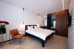 פסגת השמונה 14