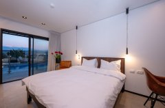 פסגת השמונה 37