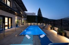 פסגת השמונה 38