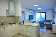 שיר בכנרת במושבה מגדל 36