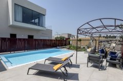 הבית באגם 10