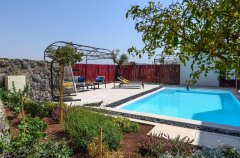 הבית באגם 14